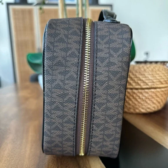 NWT. Michael Kors Large Hanging Toiletry Case Travel Pouch MK Brown Retails $398 - Picture 4 of 9